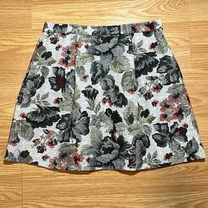 EUC JACK SKIRT. SZ 2. Green,gray,maroon, rust.